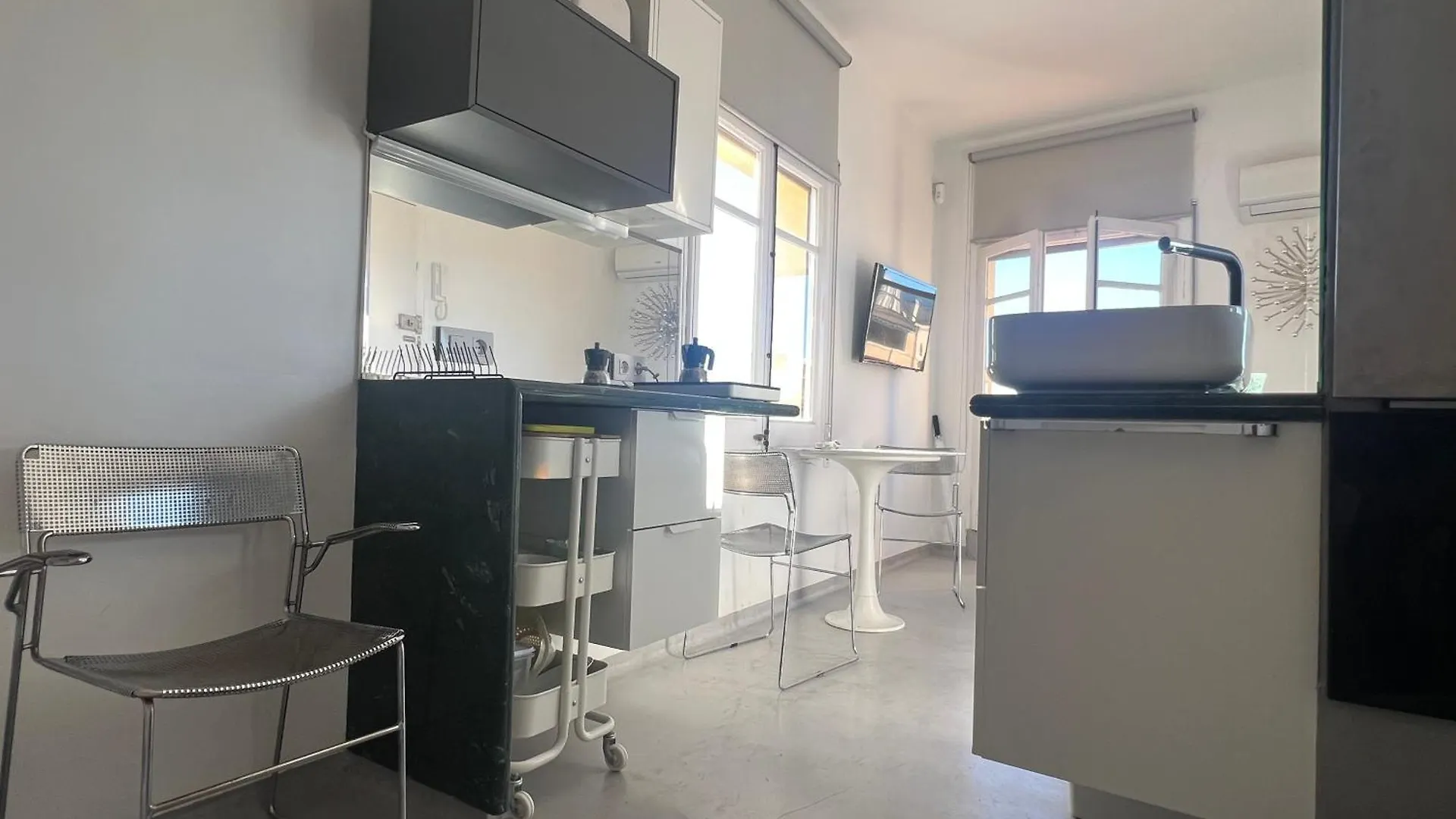 Top Studio With Terrace Barcelona 0*,  Spain